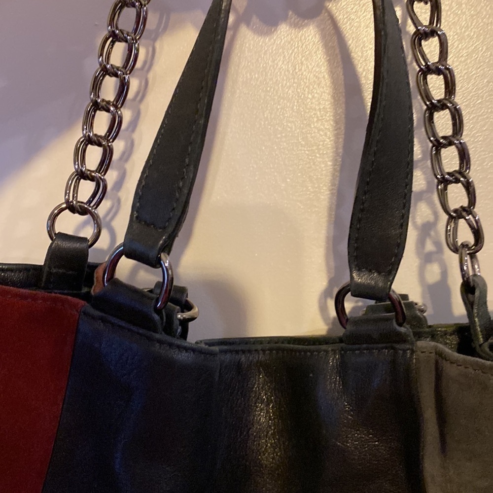 Longchamp
Art Walk Mixed Media Tote Bag. - Picture 5 of 9
